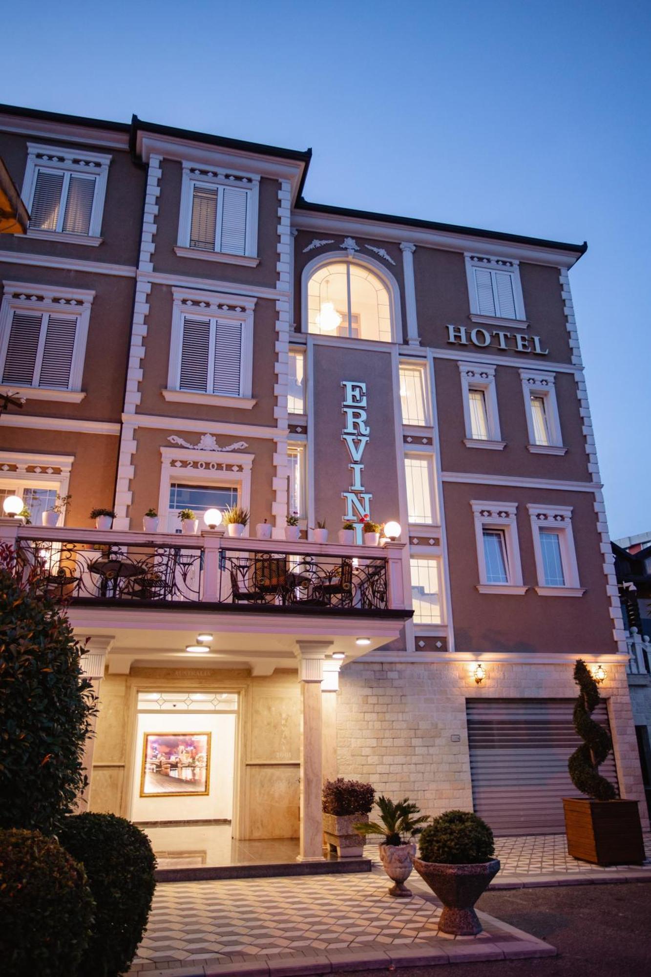 Ervini Boutique Hotel ชโคเดอร์ ภายนอก รูปภาพ